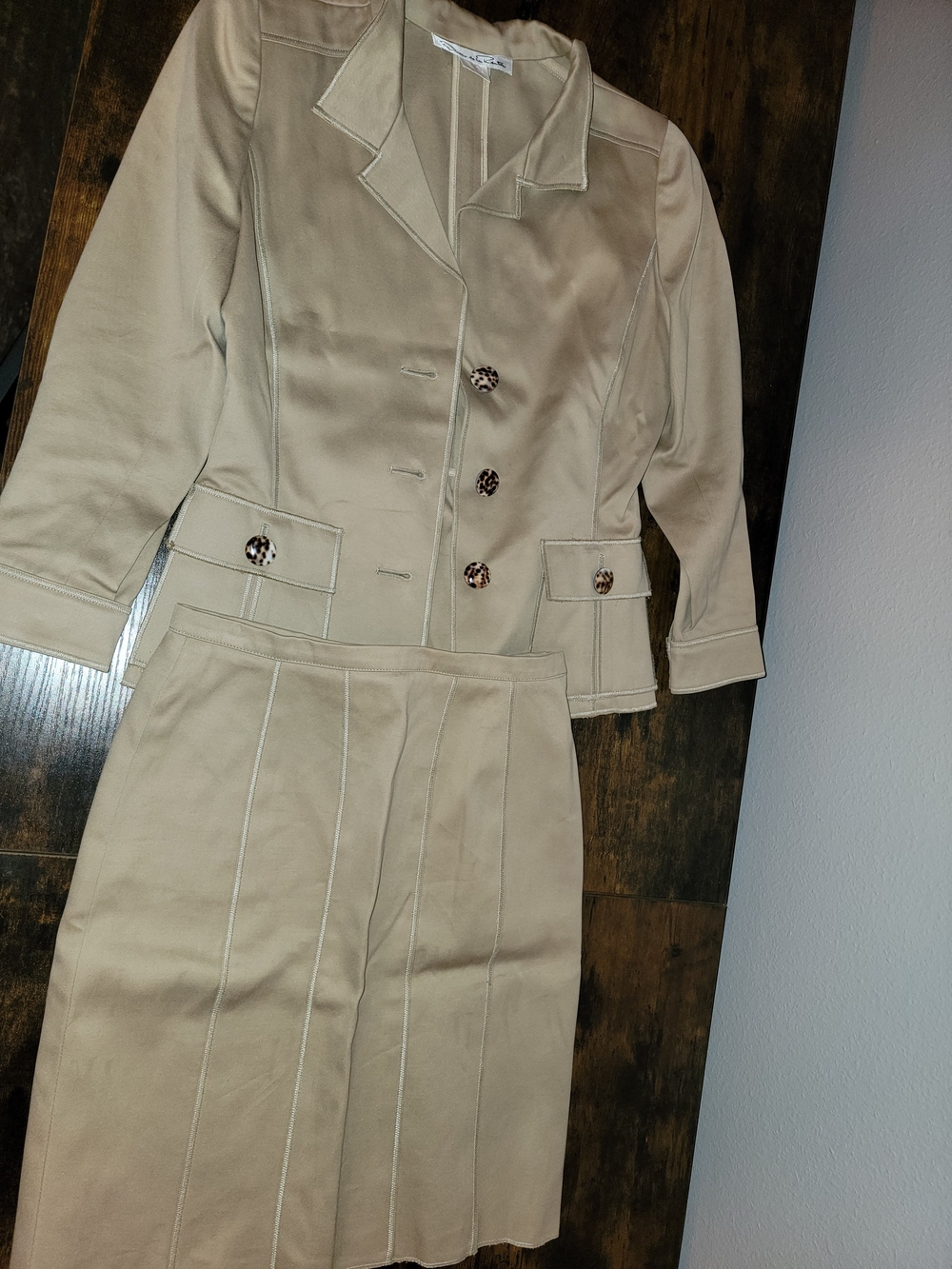 Oscar de la Renta Jacket and Skirt Business Suit